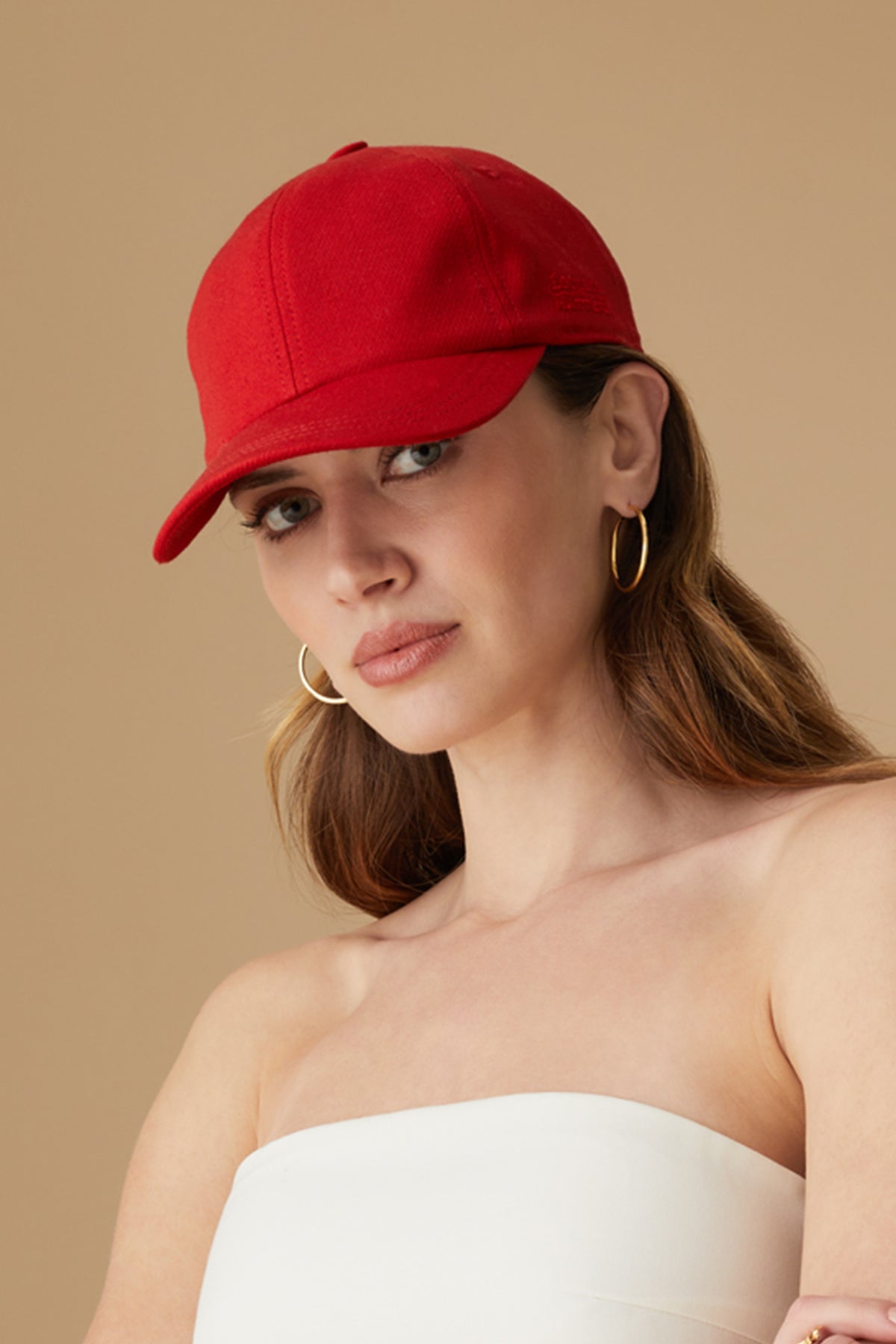 RED WOOL ADJUSTABLE BASEBALL CAP