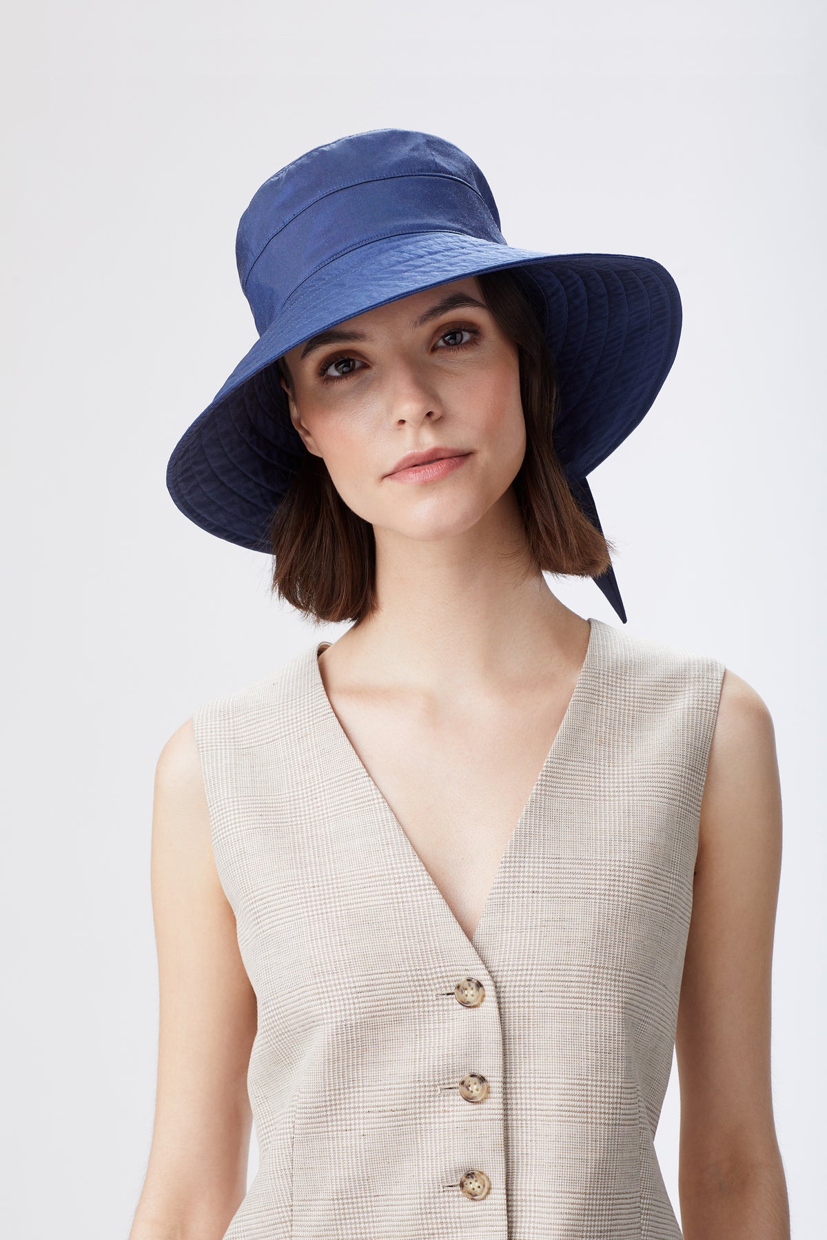 NAVY SILK SUN HAT WITH BACK TIES