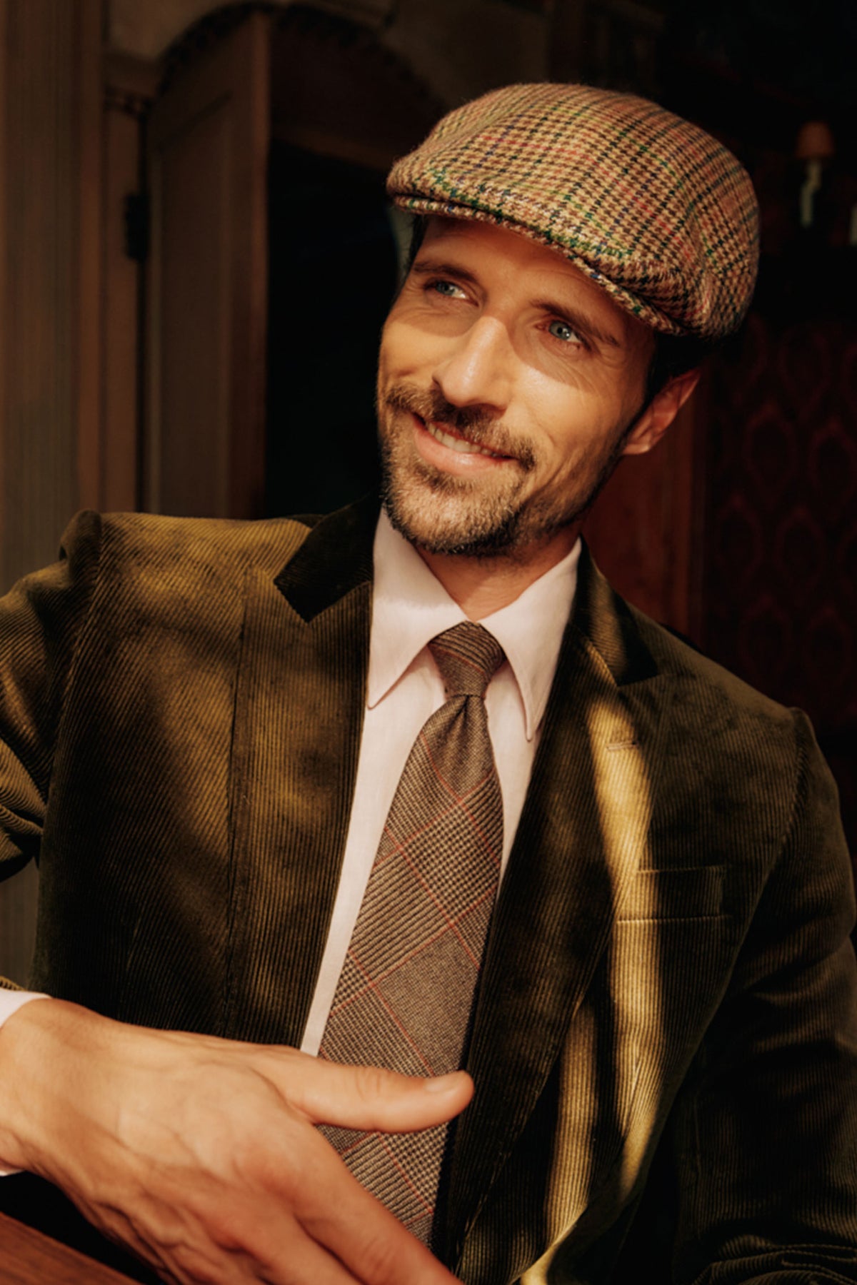 RED, GREEN, BROWN CHECKED CASHMERE TWEED FLAT CAP