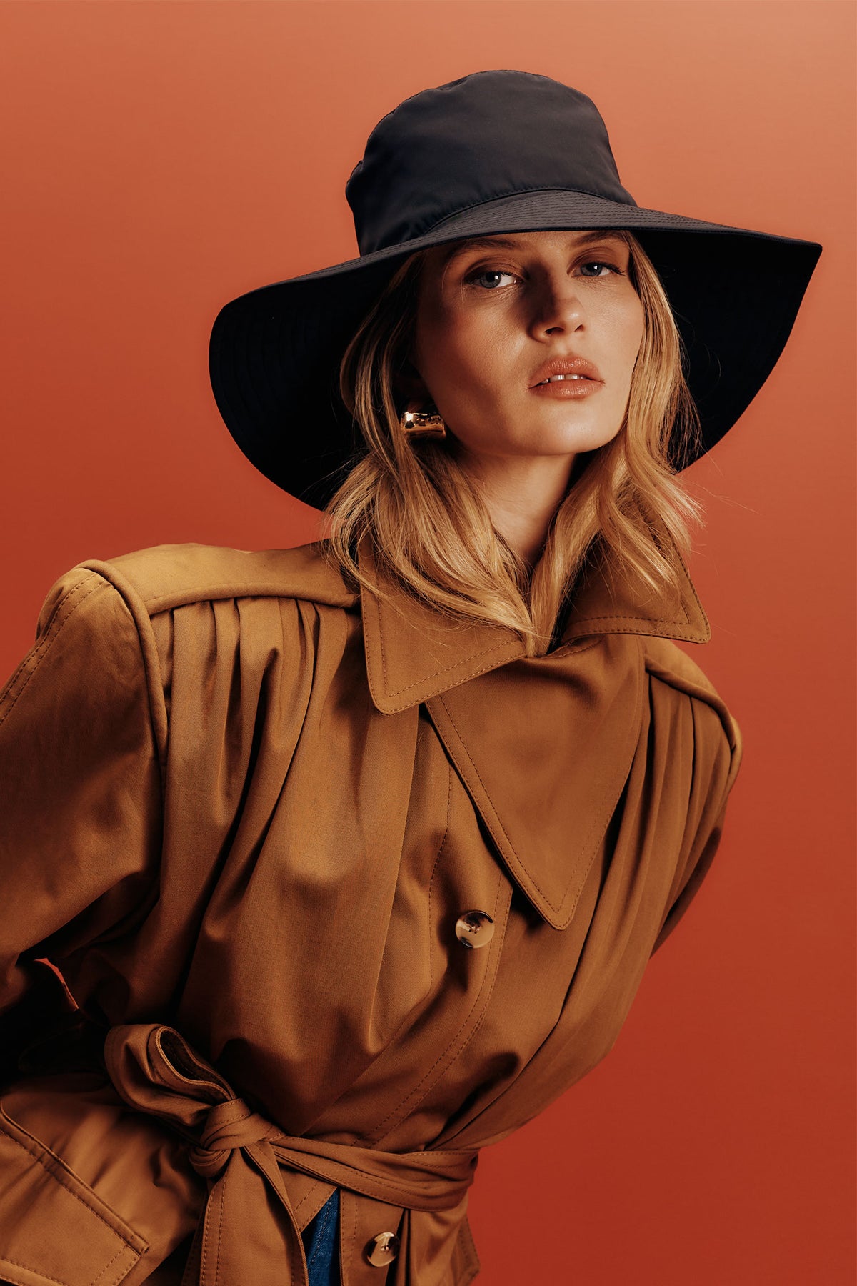 Evelyn Tech Black Rain Hat