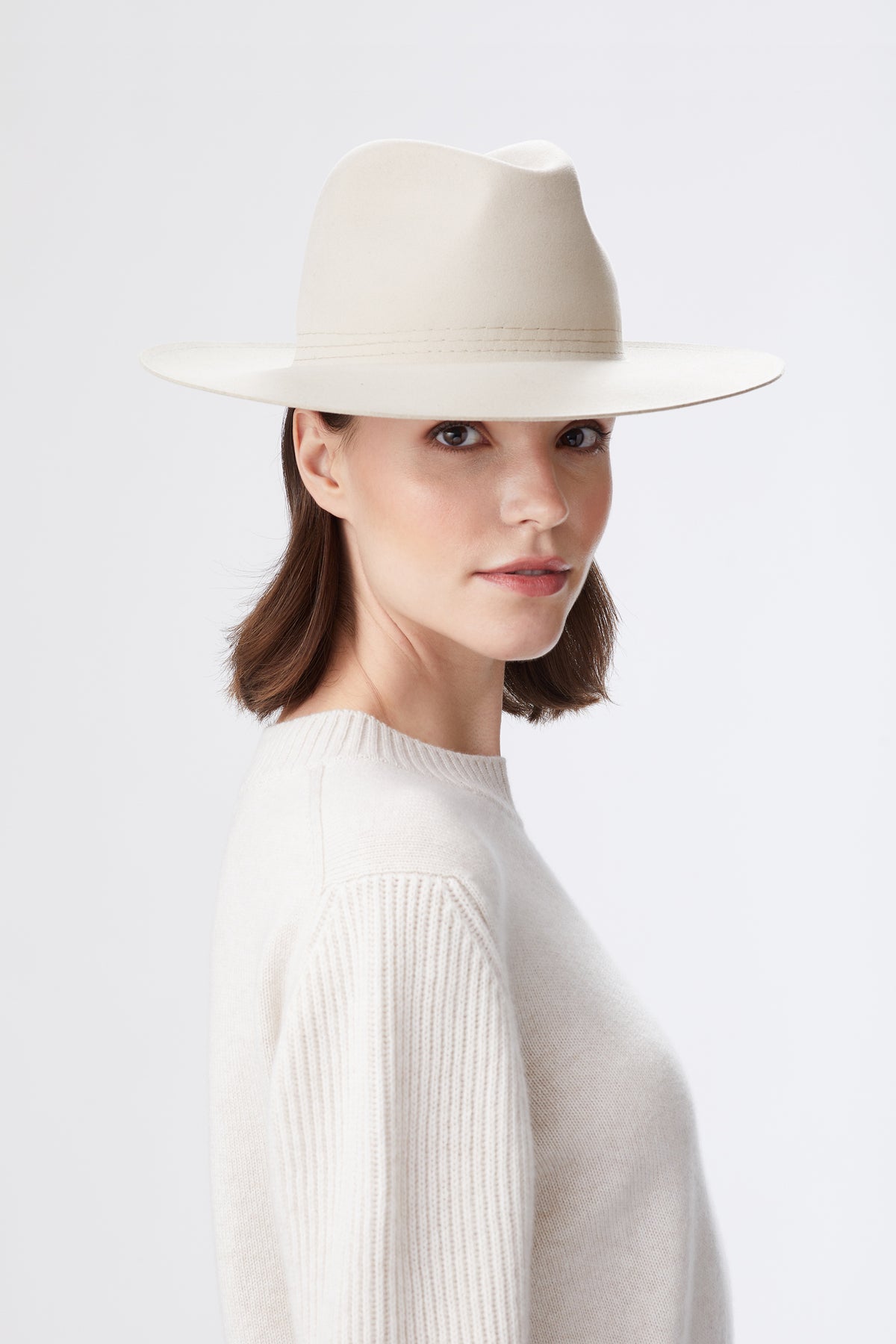HEPWORTH LIGHT BEIGE/CREAM FELT FEDORA HAT WITH DOUBLE-ROW STITCHED TRIM - Lock & Co. Hatters London UK