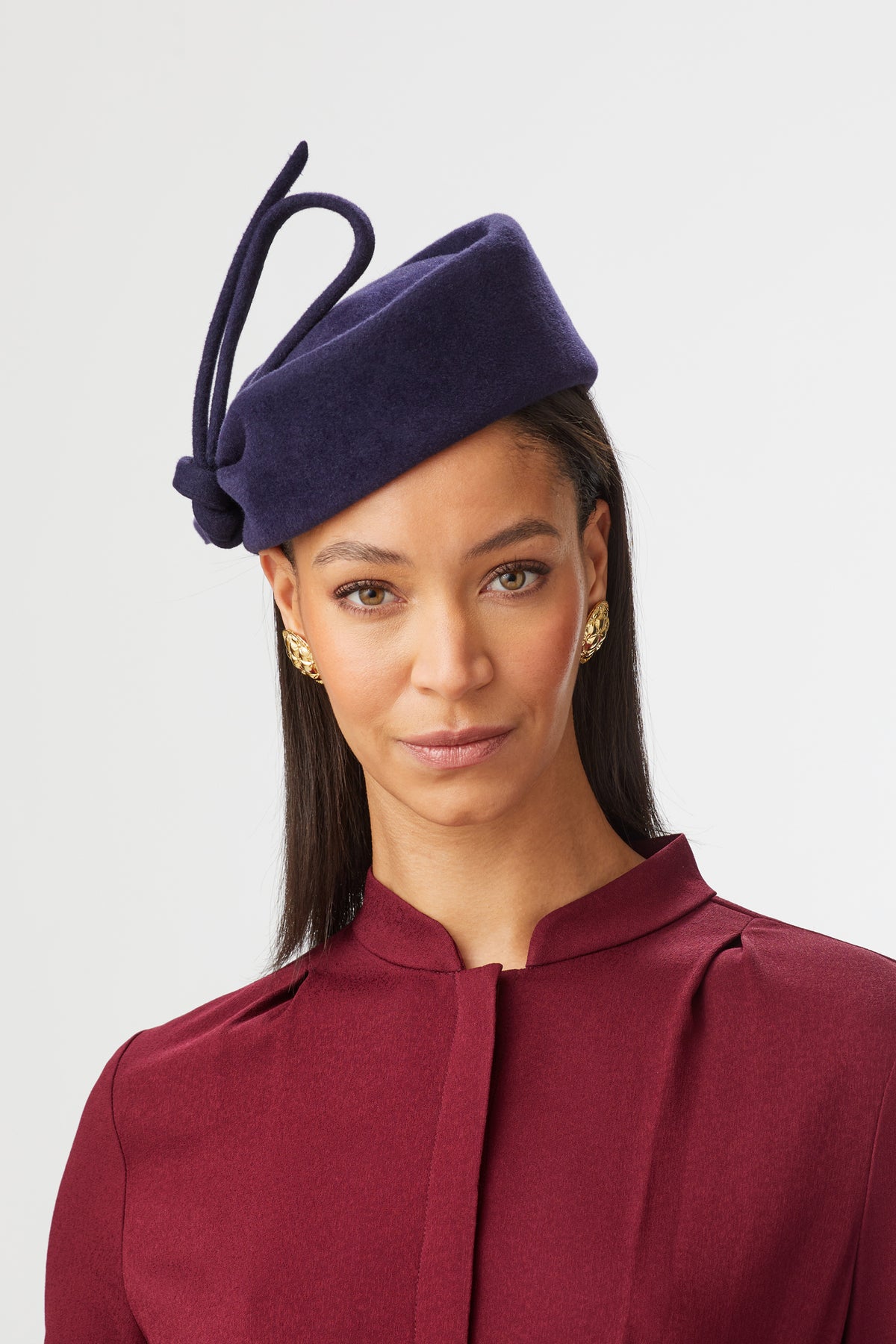 WOMEN'S NAVY VELOUR FELT COUTURE PILLBOX HAT WITH BOW DETAIL