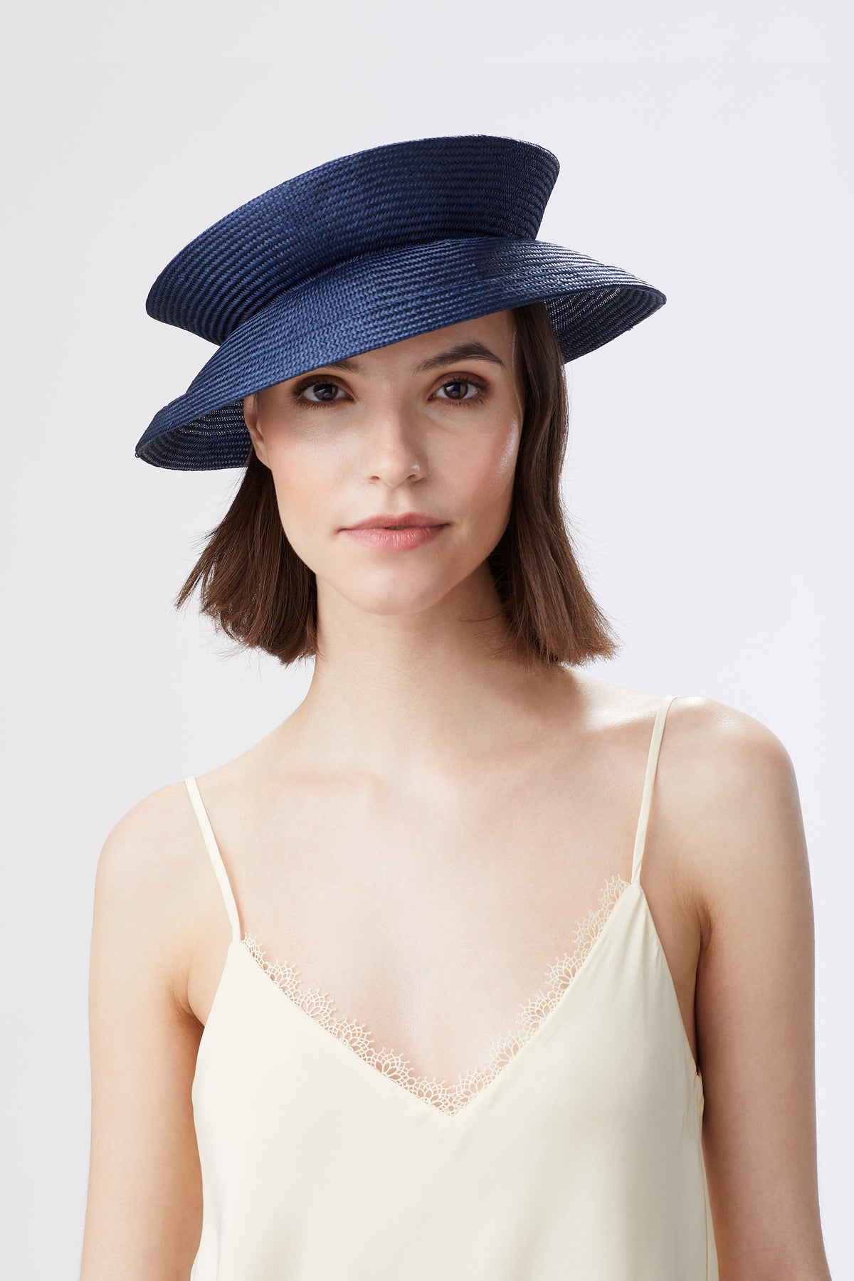 NAVY COLLAPSIBLE STRAW SUN HAT