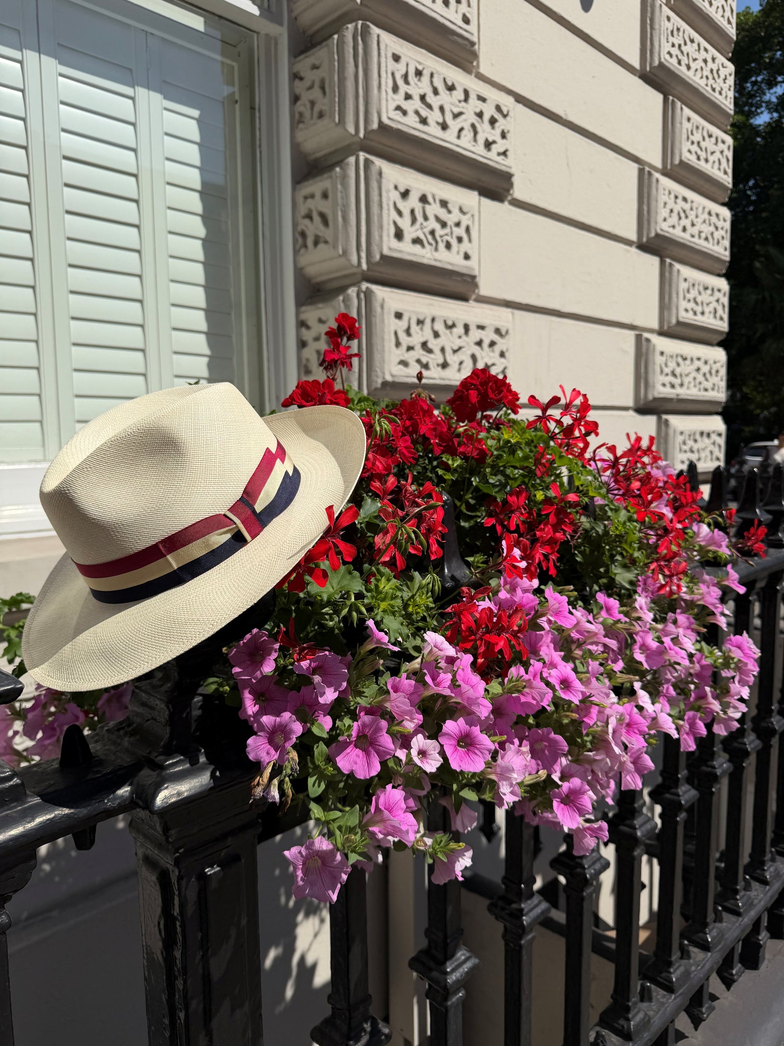 WIDE-BRIMMED PANAMA HAT WITH LOCK HOUSE-COLOURS FINE GROSGRAIN RIBBON AND BOW