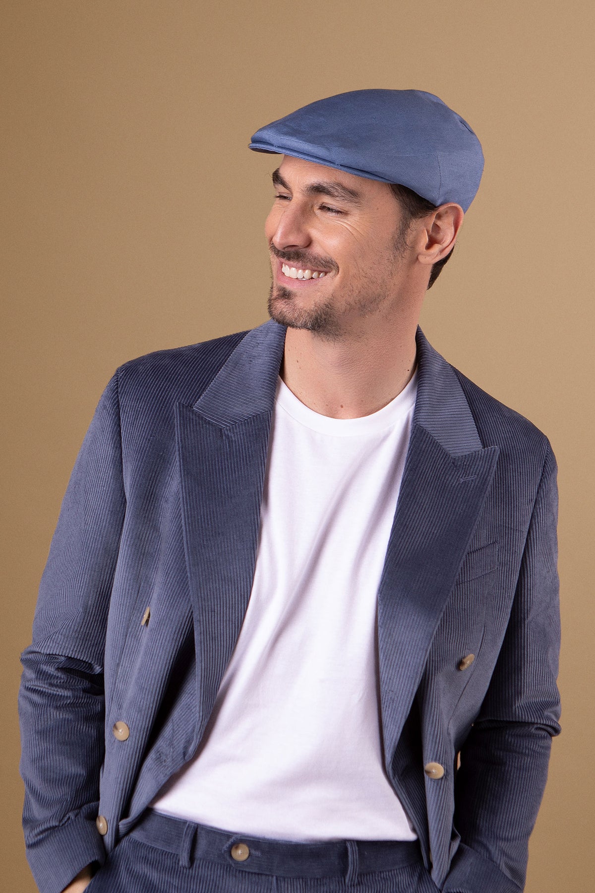 LIGHT BLUE LINEN FLAT CAP - Lock & Co. Hatters London UK
            