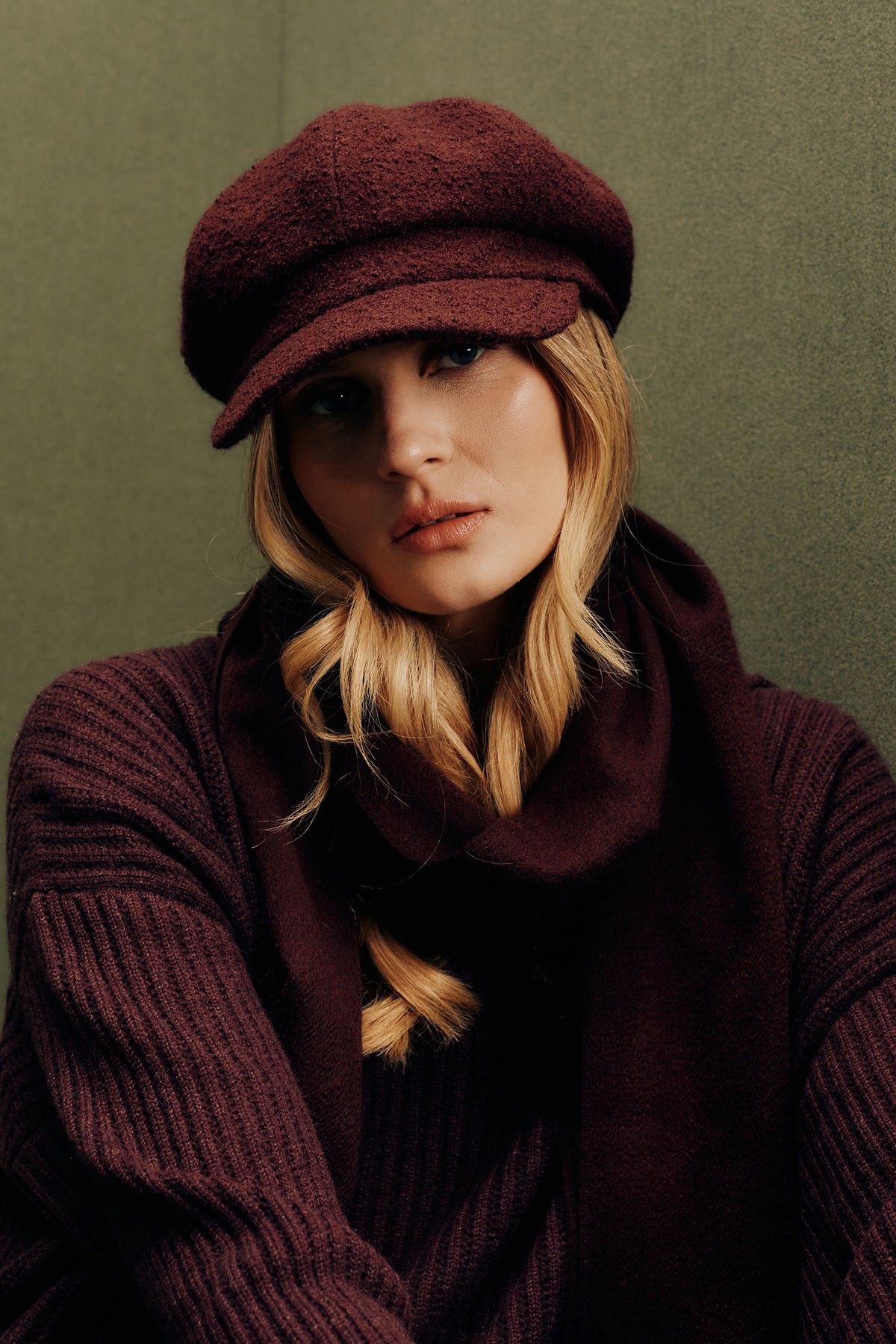 Cashmere Burgundy Wide Scarf - Lock & Co. Hatters London UK
            