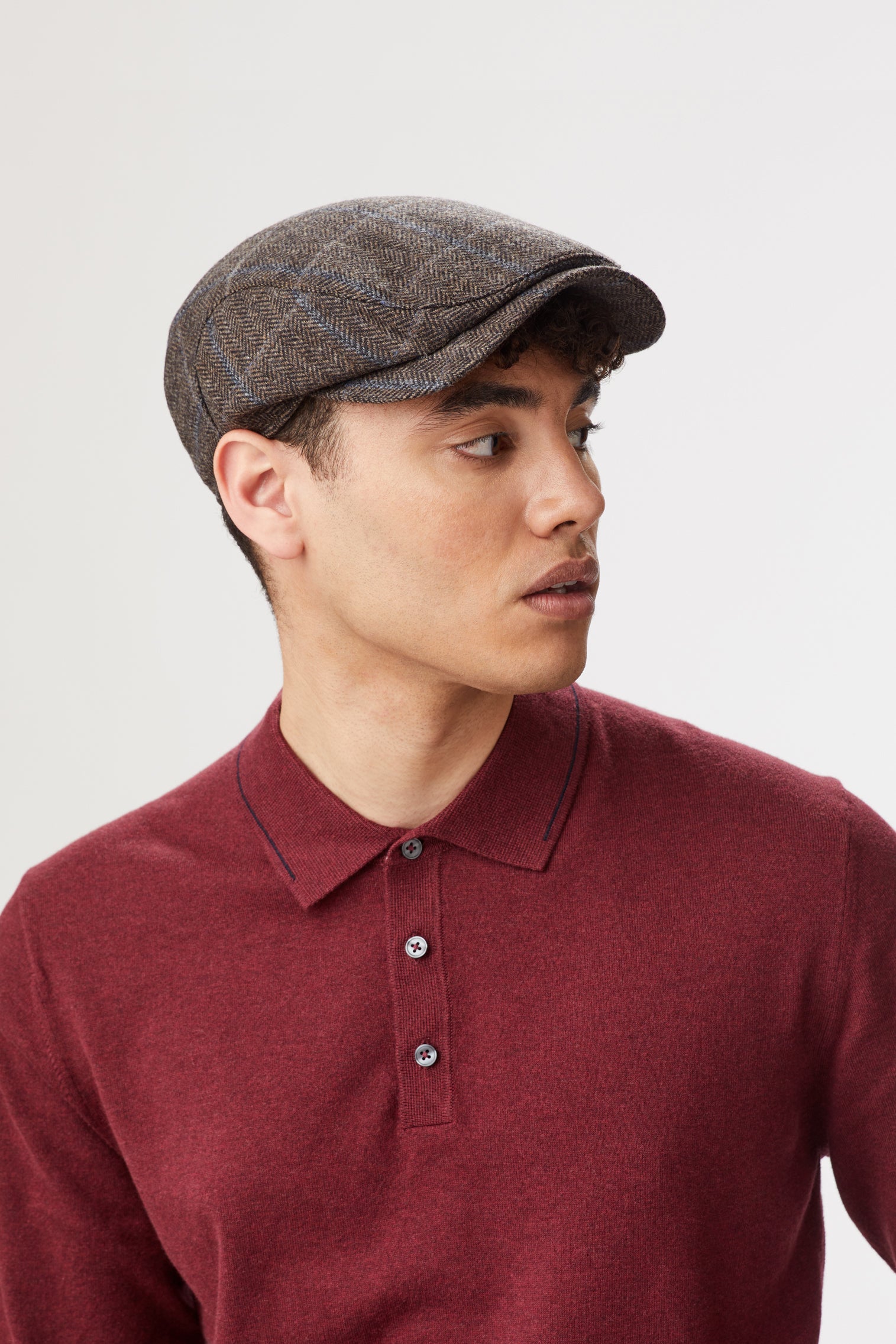 Lynton Brown Flat Cap - Hats for Oval Face Shapes - Lock & Co. Hatters London UK