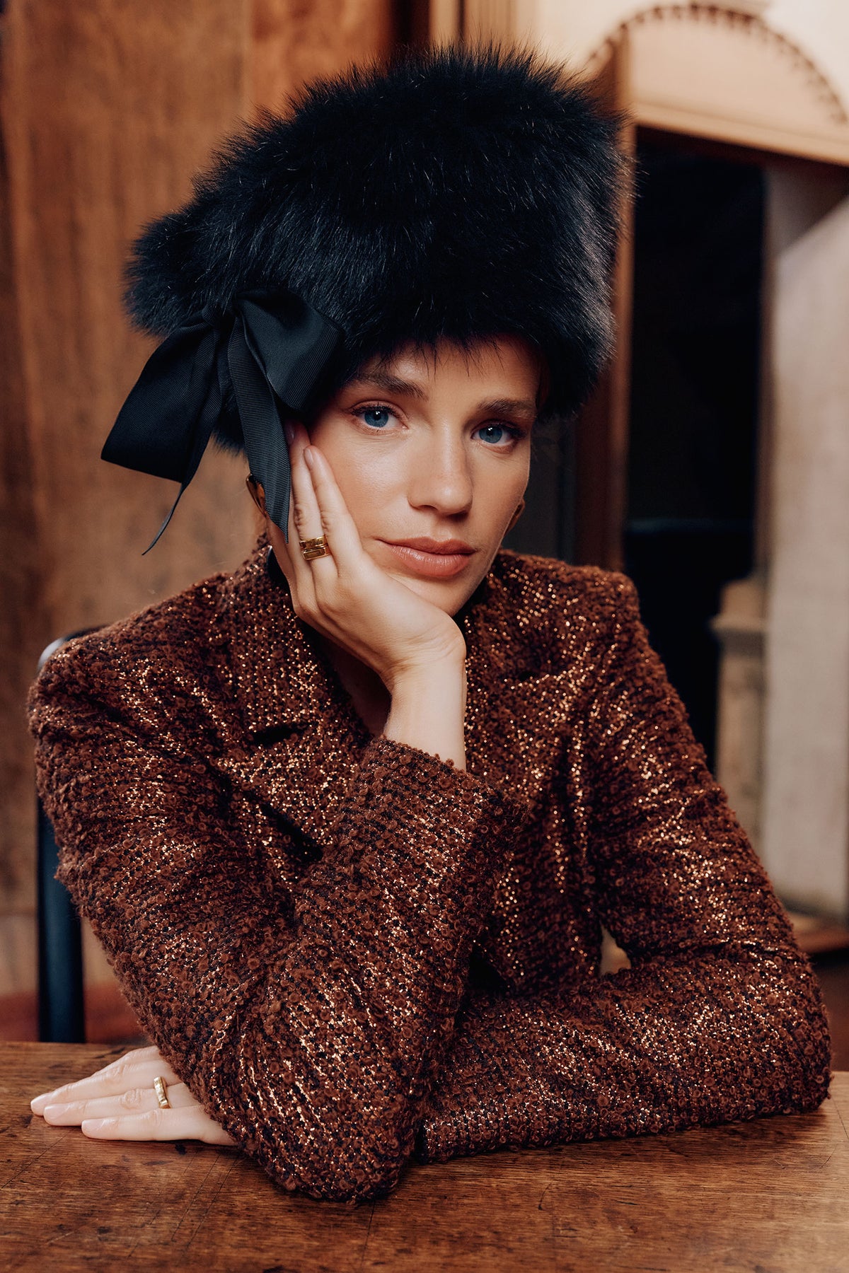 Portia Black Shearling Winter Hat - Lock & Co. Hatters London UK
            