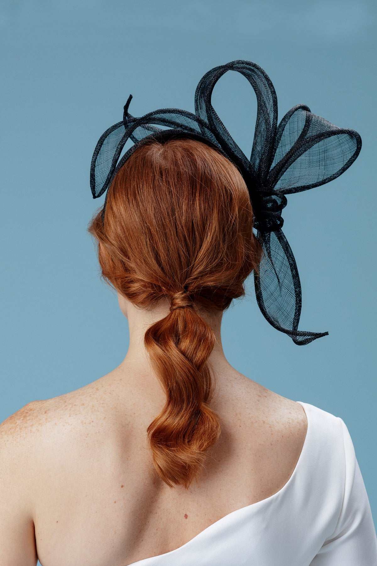 BLACK SINAMAY COUTURE HEADBAND WITH BLACK SWOOPING SINAMAY SWIRLS  - Lock & Co. Hatters London UK
            
