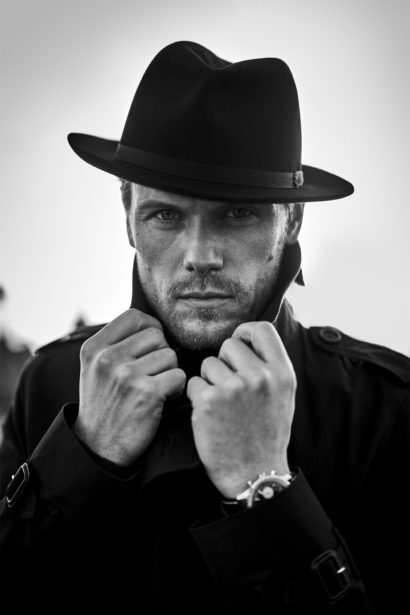 MEN'S BLACK FELT ROLLABLE TRILBY HAT WITH A THIN GROSGRAIN BLACK RIBBON