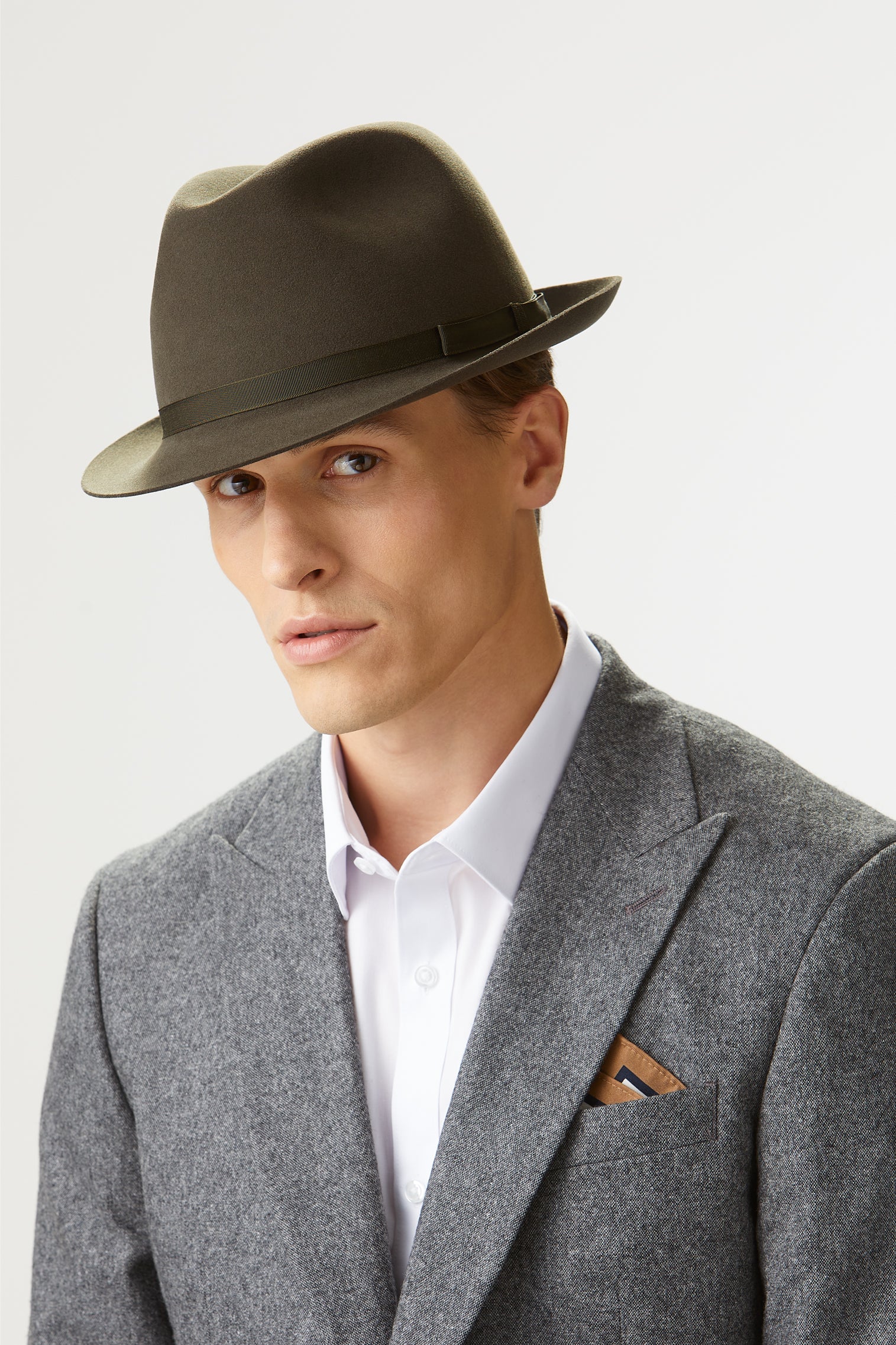 KHAKI GREEN ESCORIAL WOOL NARROW-BRIMMED TRILBY HAT FROM THE LOCK & CO. HATTERS X 007 BOND COLLECTION