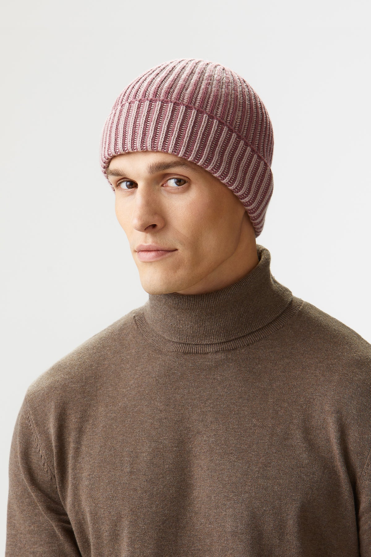 UNISEX PINK &amp; BEIGE CASHMERE RIBBED BEANIE - Lock & Co. Hatters London UK
            