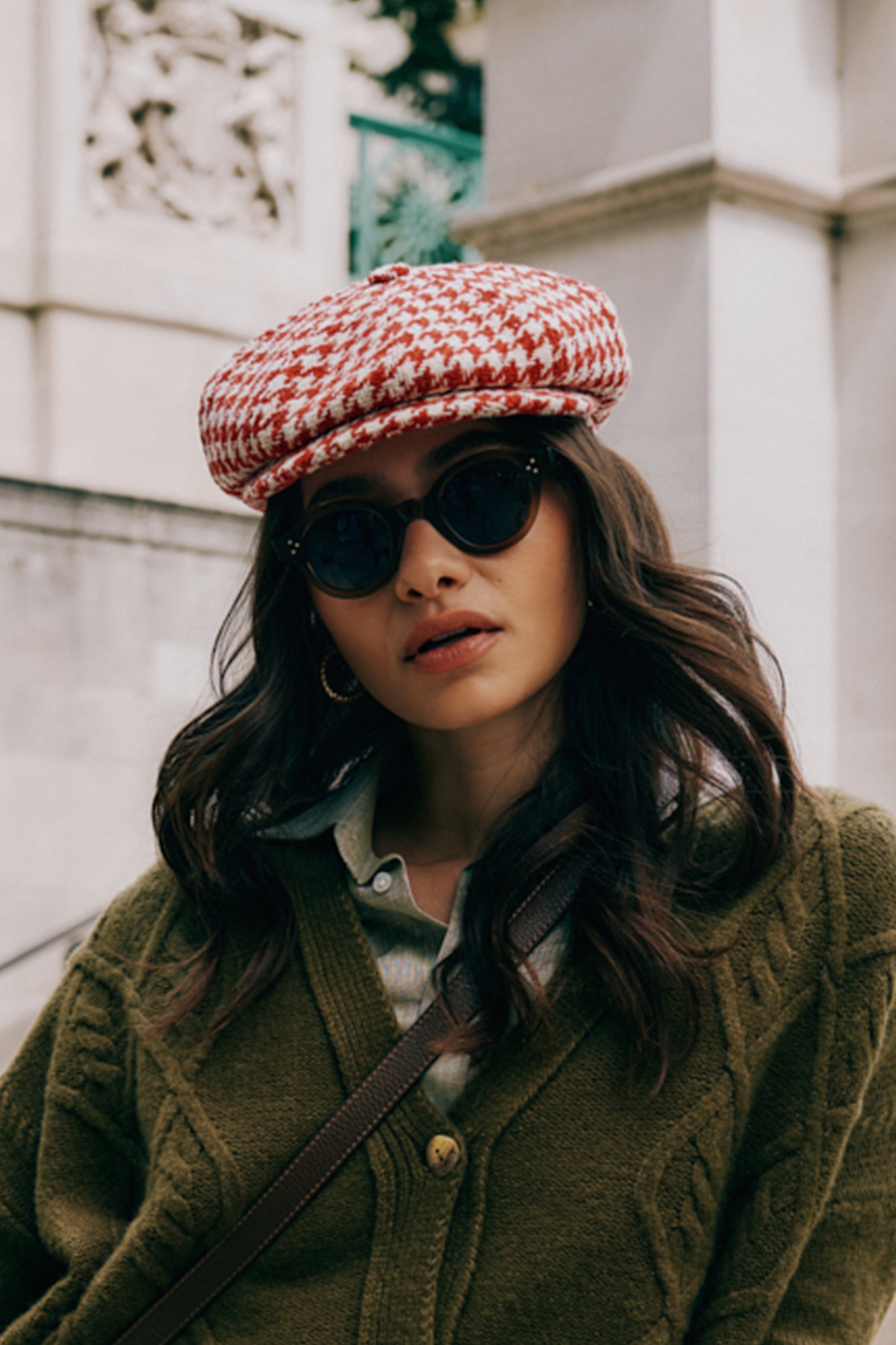 RED & WHITE WOOL HOUNDSTOOTH BAKERBOY CAP